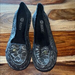 Roxy Women's Black Floral Lace Loafers
